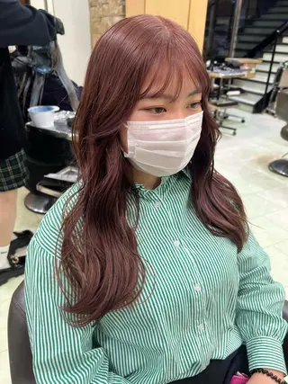 ミディアム 暖色ｶﾗｰ/ﾚｲﾔｰ ｶｯﾄ/Yunaのヘアスタイル