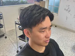 メンズ 男の理想を叶える🔥 メンズパーマ特化｜関のヘアスタイル