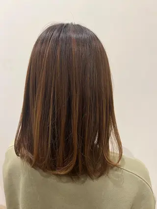 ミディアム たかはし あかりのヘアスタイル