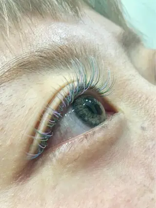 マツエク・マツパ arev所属・矢野 詩依奈の眉毛・アイブロウイメージ