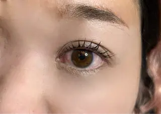 マツエク・マツパ 玉置 七海のヘアスタイル