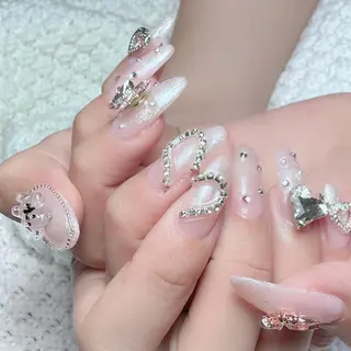 ネイル 新山 聖のネイルデザイン