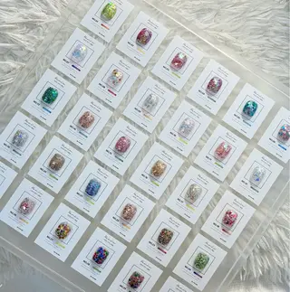 ネイル Azel nail 伊野麗のネイルデザイン