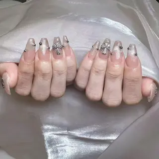 ネイル DEMAIN- 🌹のネイルデザイン