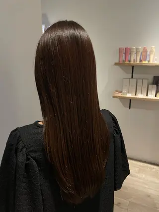 カラー ふくだももこ🍑 すっきりショートのヘアスタイル