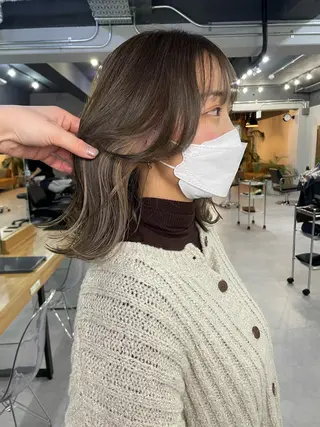 ミディアム 倉辻 香奈子のヘアスタイル