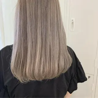 ミディアム パーマ カラー CEINE OURのヘアスタイル