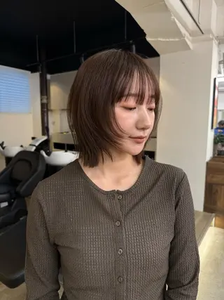 ミディアム カラー ‎♡アヤメ/レイヤー ボブ♡渋谷のヘアスタイル