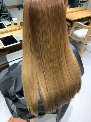 ロング 難波/髪質改善/スパ ツヤ／顔周りレイヤーのヘアスタイル