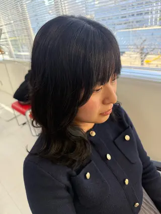 セミロング little×esta 大名 【リトルエスタ】所属・littleesta 那月のヘアスタイル