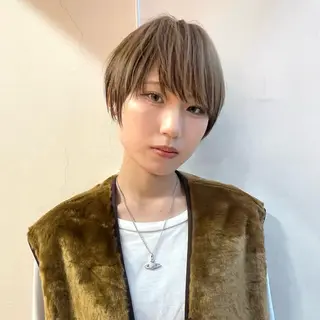 ショート カラー 初めてのショート お任せください✂️のヘアスタイル