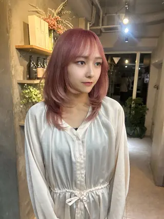 セミロング カラー 心斎橋ヘアカラー ブリーチmarinaのヘアスタイル