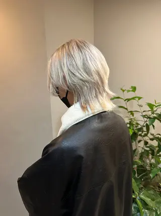 ショート カラー 金ウンス 銀座/髪質 改善×デザインカラーのヘアスタイル