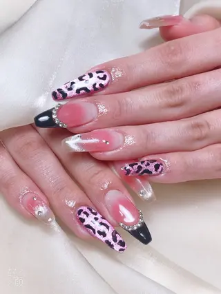 ネイル LR.ONE ヨウのネイルデザイン