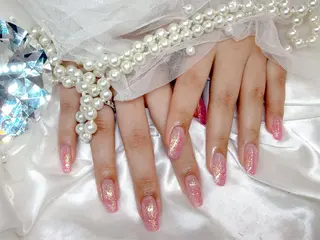 ネイル サガトワ マディナのネイルデザイン