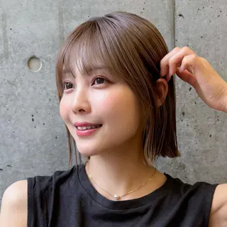 セミロング カラー 顔周り/レイヤー/ 透明感/みっきーのヘアスタイル