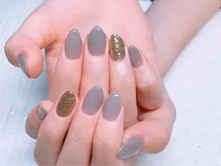 ネイル THECOLORS所属・近貞 莉奈のネイルデザイン