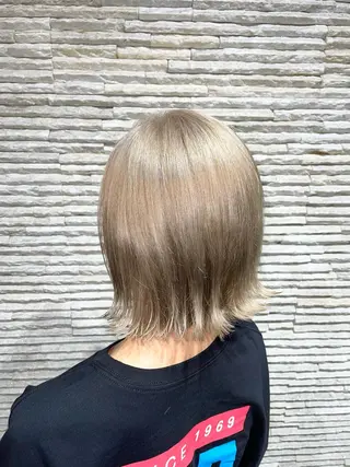 ショート カラー 嶋田 ゆきのヘアスタイル