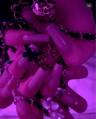 ネイル ARie所属・宮澤 ありさのネイルデザイン