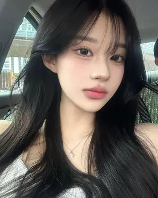 ロング カラー 韓国風暗髪ヘア🤍 🫧MIREIのヘアスタイル