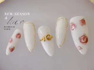 セミロング サロンku'u所属・salon kuuのネイルデザイン