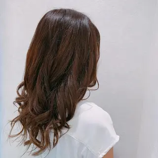ロング ハイトーンカラー🤍 山下 優華のヘアスタイル
