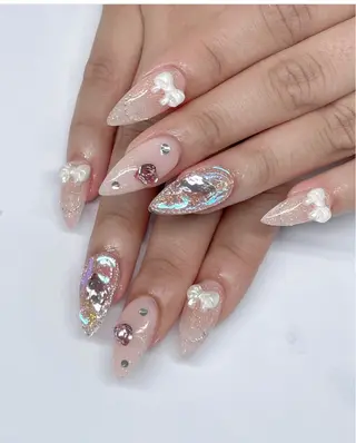 ネイル Lyna 池袋のネイルデザイン