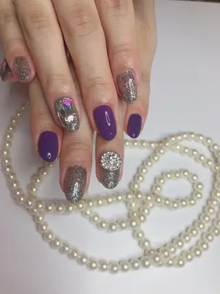 ミディアム ネイル 長さ出し専門 nynaのネイルデザイン