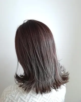 カラー デザインカラー Lienのヘアスタイル