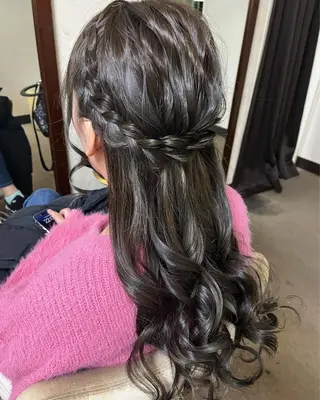 ロング ヘアアレンジ 石井 綺乃のヘアスタイル