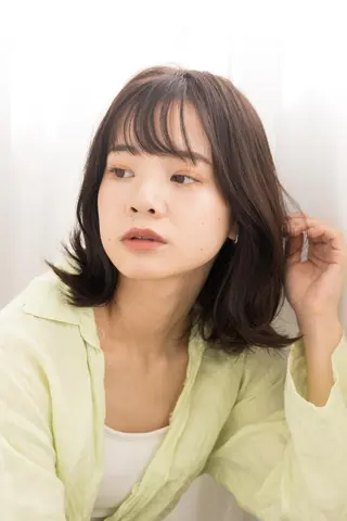 ショート ＿WHITE鳳店 アンダーバーホワイトのヘアスタイル