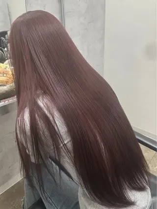 ロング カラー Moe by aria所属・飯田 冴のヘアスタイル