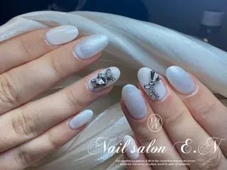 ネイル E.N🦋 長さ出し/持ち込みのネイルデザイン