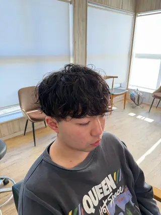 パーマ メンズ 荻野 翔太朗のヘアスタイル