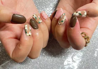 ネイル VIERU 🌈🎀💖のネイルデザイン