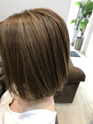 ミディアム カラー hair works raptureのヘアスタイル