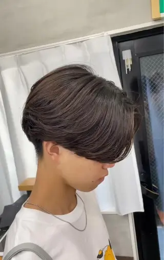 ミディアム カラー メンズ モナン新宿所属・曲がる縮毛 メンズ 毛流れ 佐々木 優のヘアスタイル