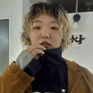 ミディアム カラー ☆RUO☆/レイヤー /ハイトーンのヘアスタイル