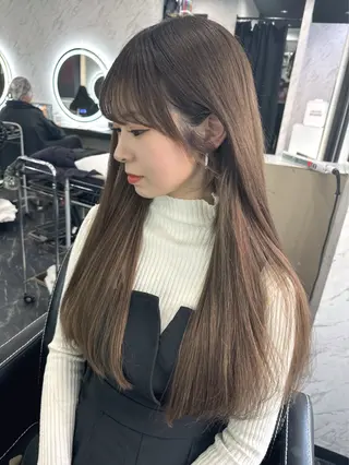 ロング カラー 山北 優姫のヘアスタイル