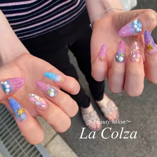 ネイル La Colzaのネイルデザイン