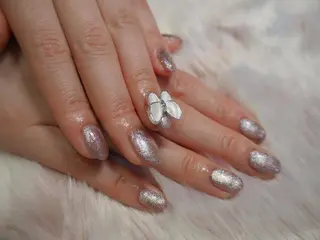 ネイル オーナーネイリスト MAKIのネイルデザイン