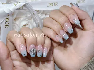 ネイル Nailsalon Vi+ももか🩷のネイルデザイン