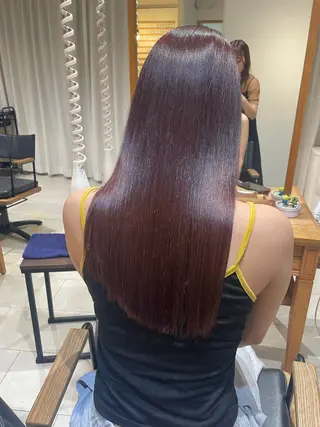 ロング オオトミ ホノカのヘアスタイル