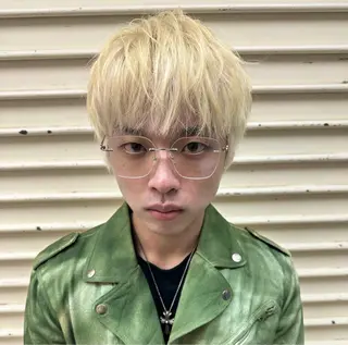 ショート カラー ハイトーン/パーマ/ メンズ / 櫻本🌐のヘアスタイル