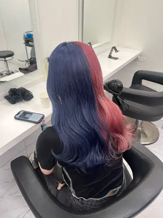 セミロング 寒色＆ブリーチ特化 寒色MiOのヘアスタイル