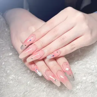 ネイル Nail&eye Belire 新宿のネイルデザイン
