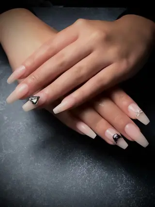 ネイル nine.🦋 YUKOのネイルデザイン