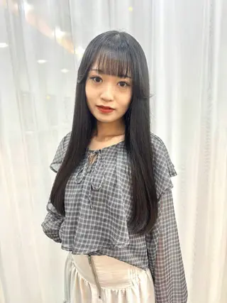 ロング カラー 志賀 あずみのヘアスタイル