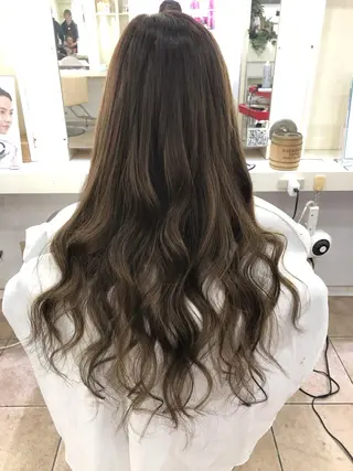 ミディアム カラー 🐥こ ま🐥のヘアスタイル