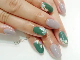 ネイル 鈴木 ゆかりのネイルデザイン
